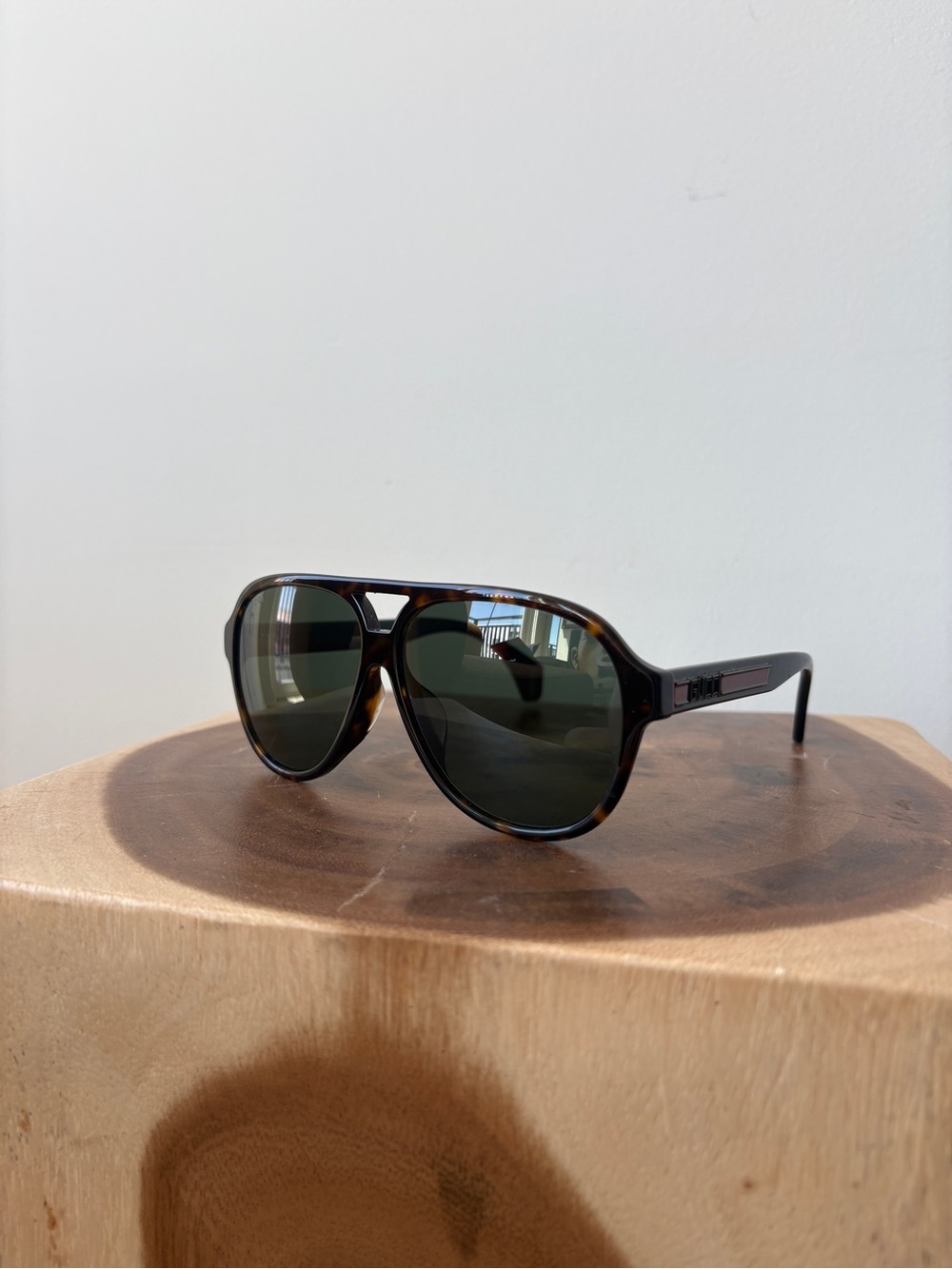 Gucci Tortoiseshell Aviator Sunglasses with Dark Green Lenses